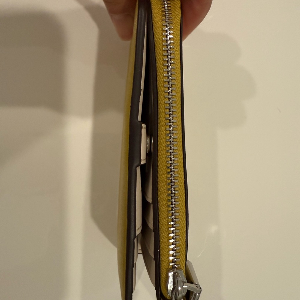 Kate Spade Mustard Yellow Zip Wallet - Picture 3 of 7